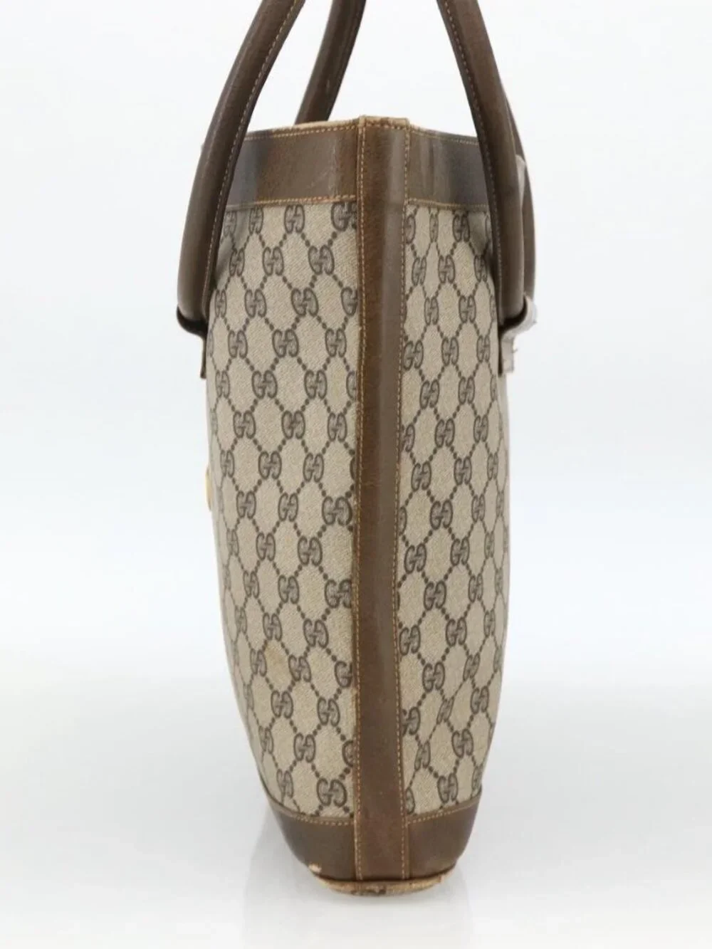 Gucci brand	gucci color	beige